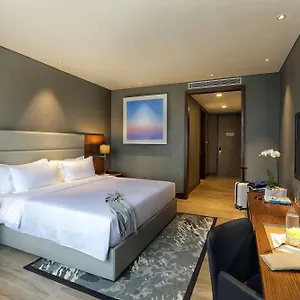 Makati Diamond Residences Макати