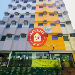 Capital O 860 Nest Nano Makati Hotel