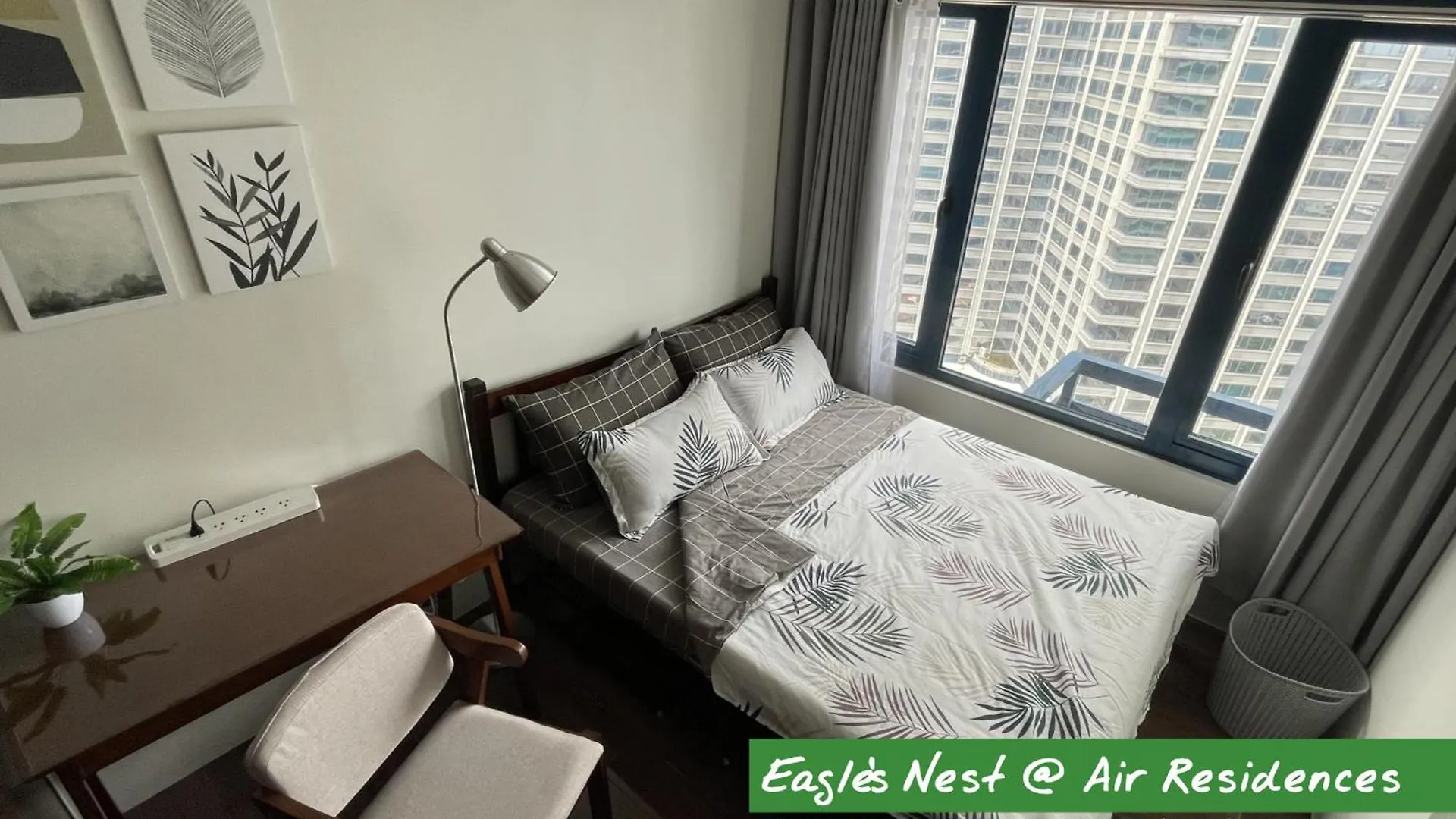 City View Condo Unit With Netflix & Wifi In Ayala Avenue Makati City 0*,